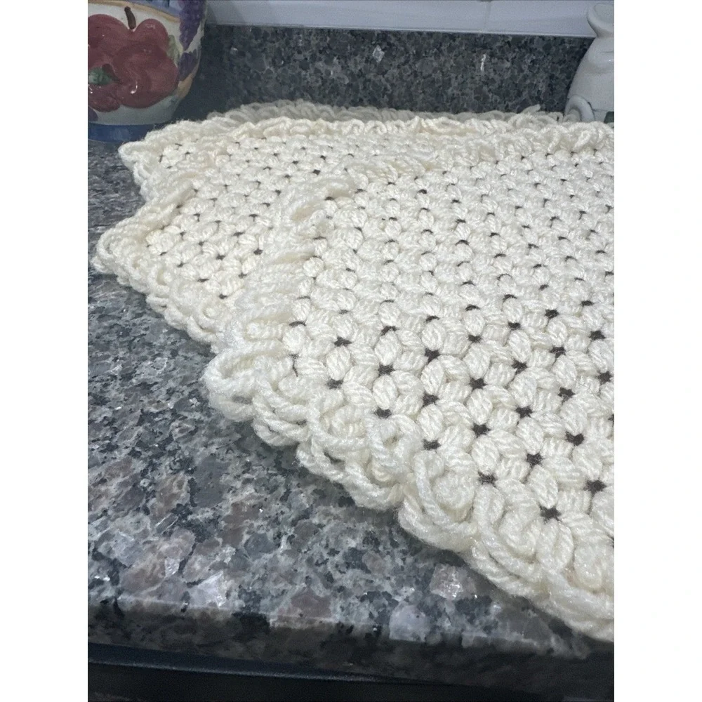 Vintage Placemats yarn crochet kitchen(4 total) Brown and Beige handmade Thick